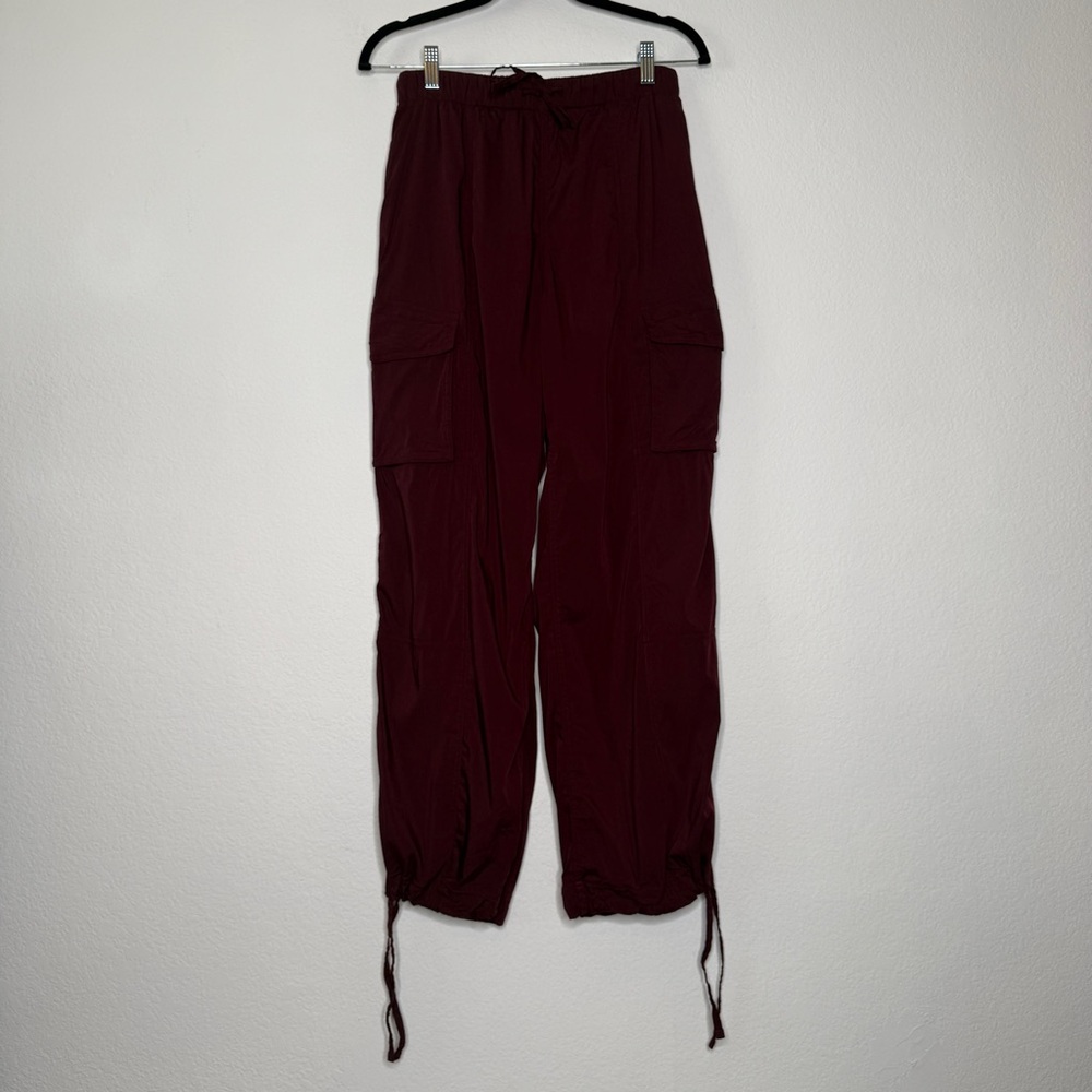 Lululemon Lightweight Adjustable Mid Rise Cargo Pant Garnet Pockets Size XS